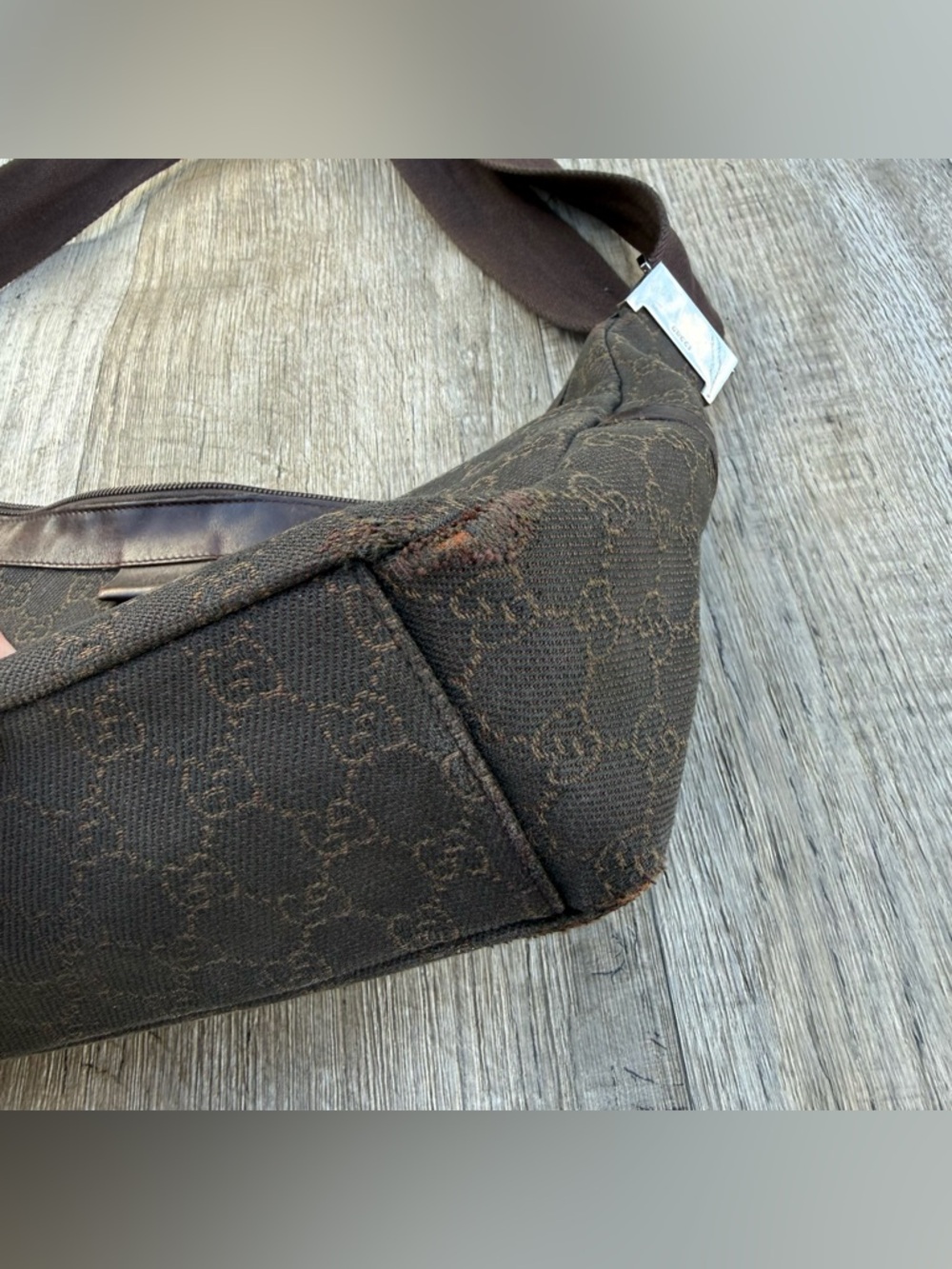 Vintage Gucci GG Canvas Monogram Messenger Bag Dark Brown Flaws** - Picture 3 of 14